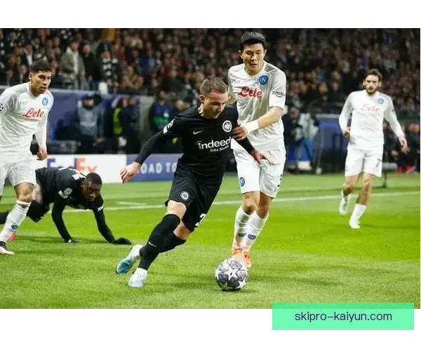 金玟哉速度与爆发力解析，后防线新星表现亮眼，备受关注