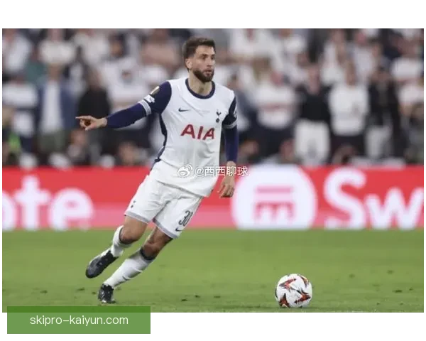 本坦库尔转会热刺历程持续引发关注，球员表现回暖值得期待。