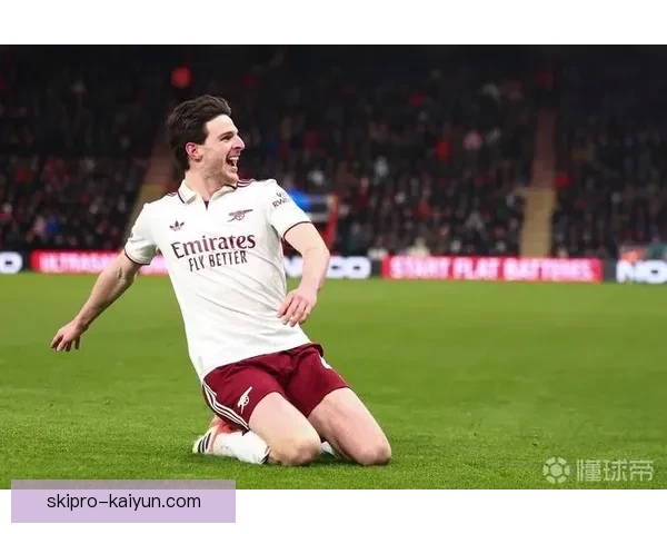 赖斯中场突破点表现稳健，助力球队提升竞争力。